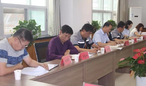 泓盛达公司召开前七个月经济运行分析调度会暨八月份安全例会(图2) 泓盛达公司召开前七个月经济运行分析调度会暨八月份安全例会(图2)